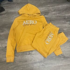 Aeropostale Hoodie & Joggers Set